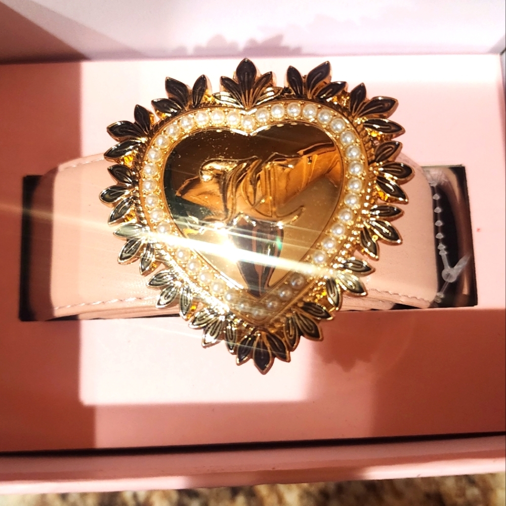 Juicy Couture belt!